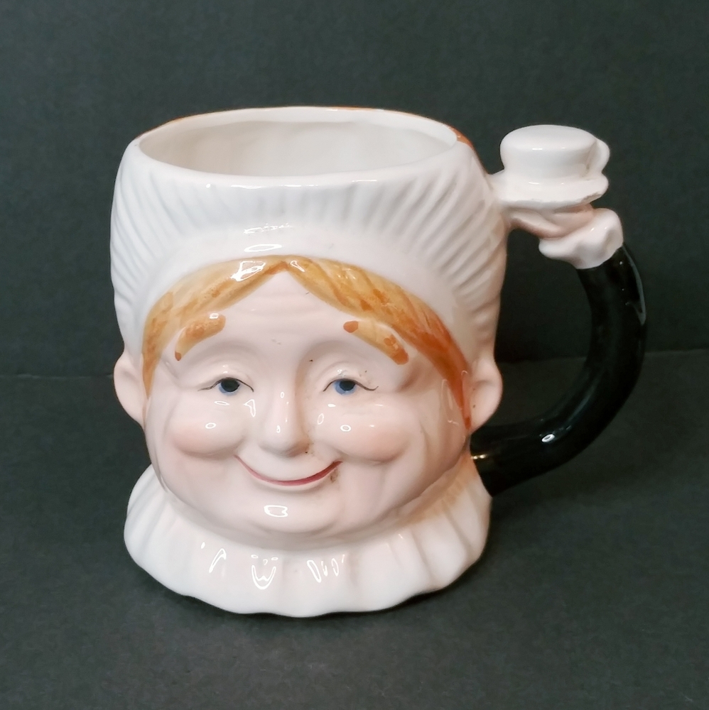 Eda Mann Original Vintage 3D Maid Head Small Cup Mug